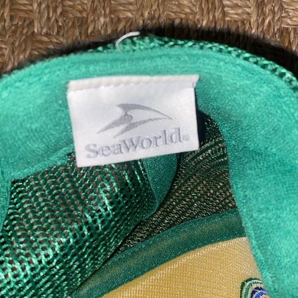 Vintage Sea World Eat 1964 Green and White Trucker Hat - Picture 12 of 12